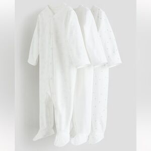 Pack of 3 pijama jumpsuits with covered feet